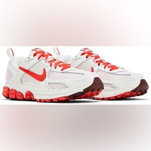 Nike Vomero 5 GS 'Valentine's Day 2025' Running Sneakers Size 5.5Y US